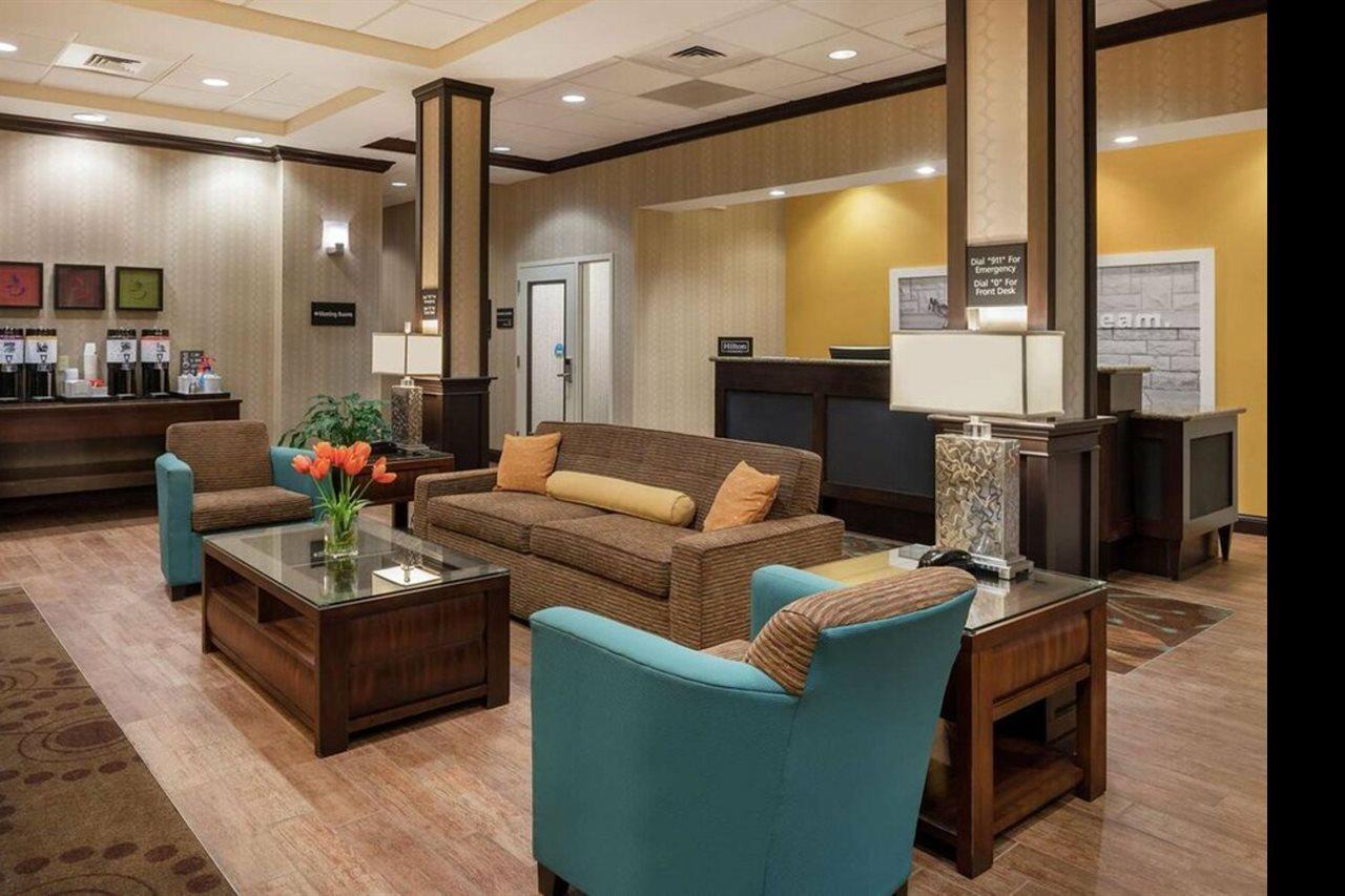 Hampton Inn Farmington Esterno foto