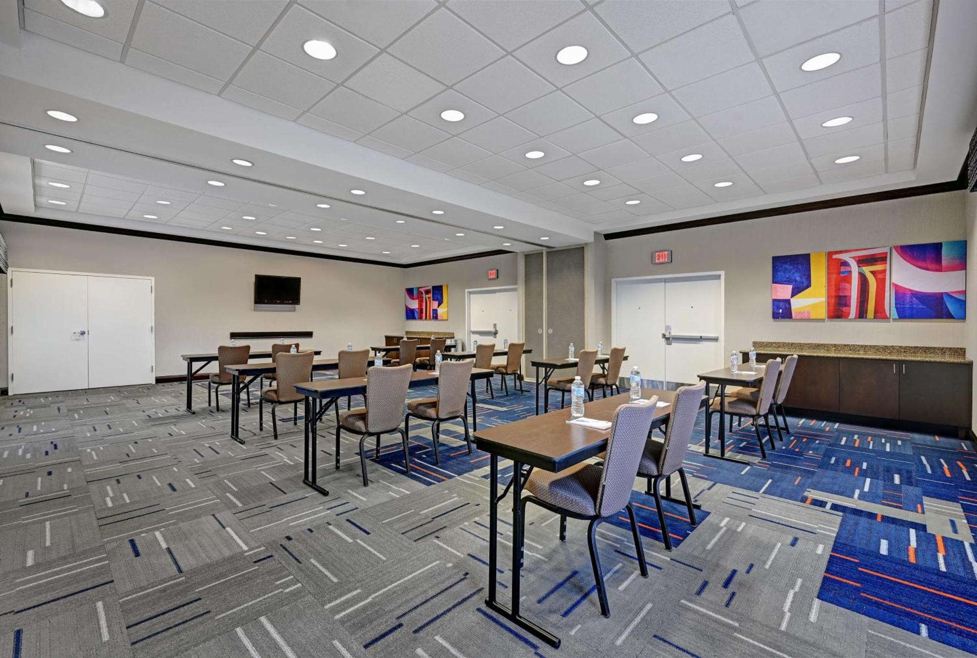 Hampton Inn Farmington Esterno foto
