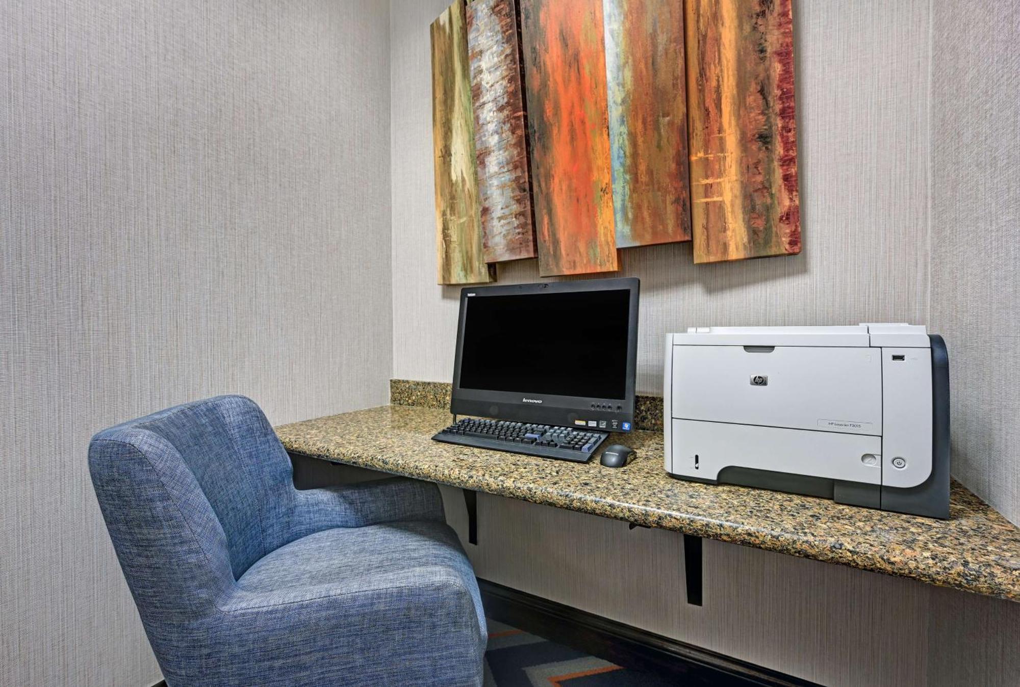Hampton Inn Farmington Esterno foto